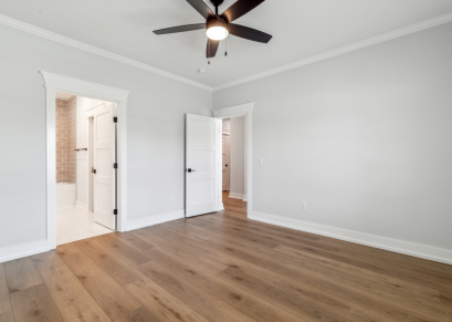 Master Bath (4)