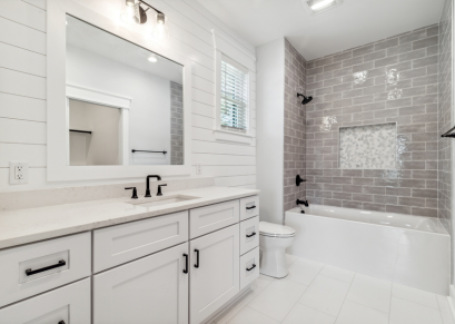 Master Bath (5)